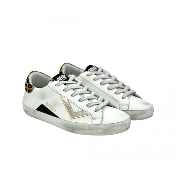4B12 Sneakers Suprime White/Leo
